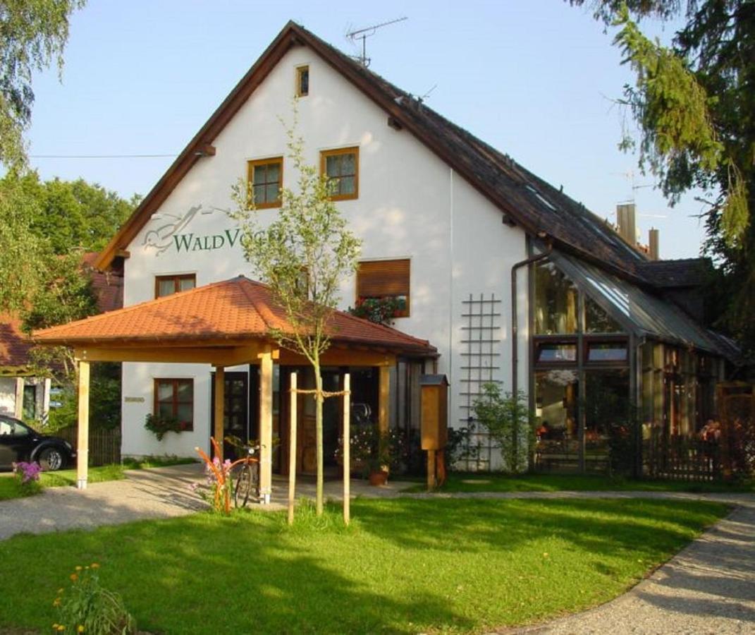 Hotel Waldvogel Leipheim Exterior photo